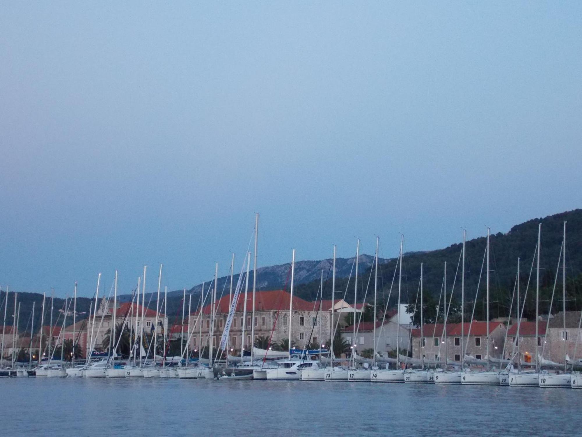 Apartments Ana Stari Grad  Exterior foto